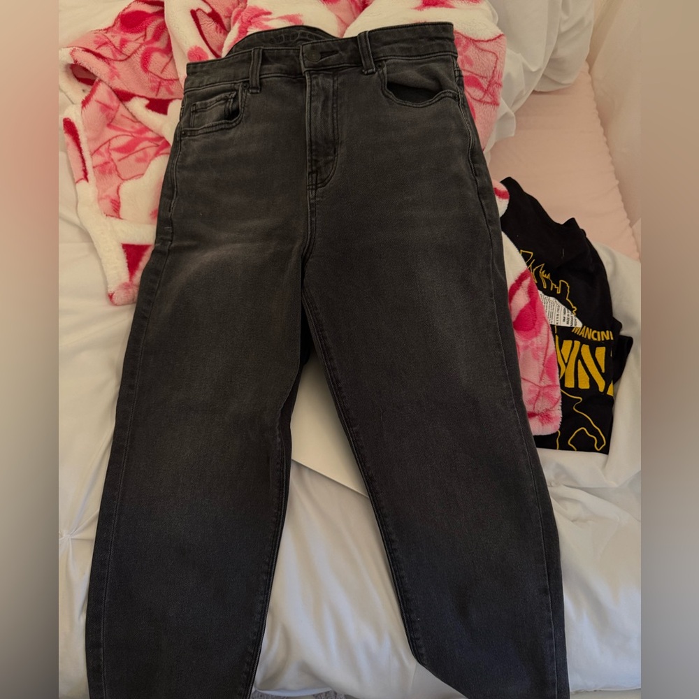 American Eagle Outfitters Black Straight Leg Jeans (Worn twice)